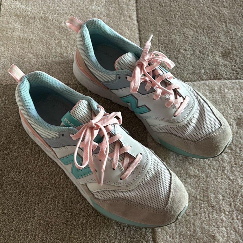 New Balance Sneakers